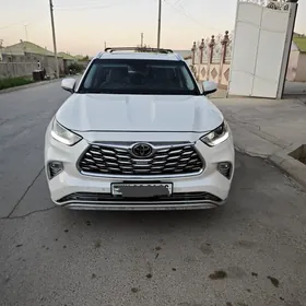 Toyota Highlander 2020