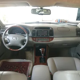Toyota Camry 2004