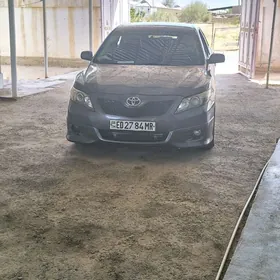 Toyota Camry 2011