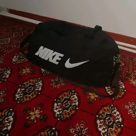 Nike sumka            сумма