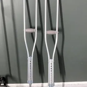 pişek, kostyl, костыль