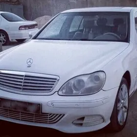 Mercedes-Benz S-Class 1999