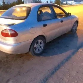 Daewoo Lanos 1998