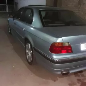 BMW 740 1999