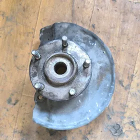 ступица подшипник с кулаком