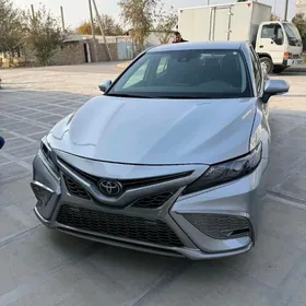 Toyota Camry 2022