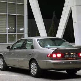 Toyota Camry 1999
