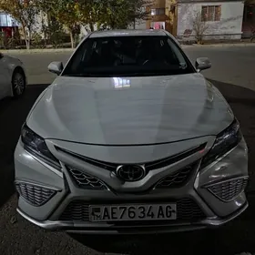 Toyota Camry 2023