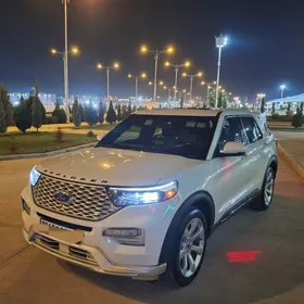 Ford Explorer 2022