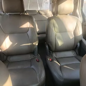 Toyota Sienna 2008