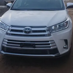 Toyota Highlander 2018