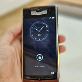 Vertu Signature