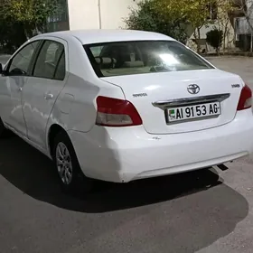 Toyota Yaris 2006