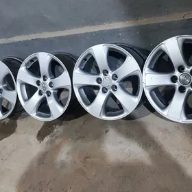 17 lik sienan rodnoy diskasy