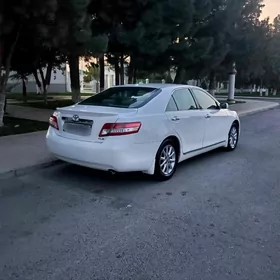 Toyota Camry 2011