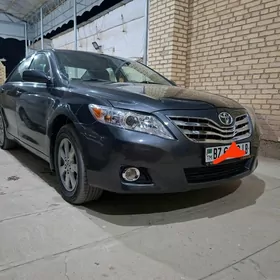 Toyota Camry 2010