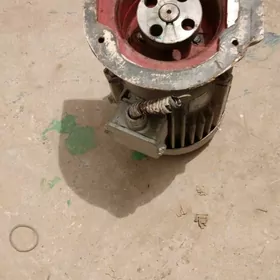 Электродвигатель.El.Dwigatel