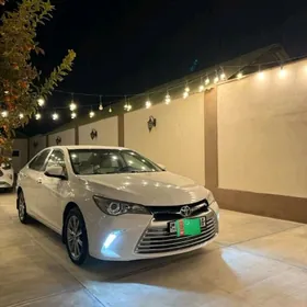 Toyota Camry 2017