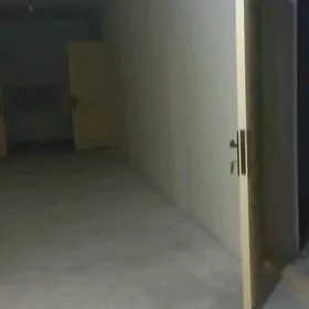 Bos podwal ýük, goş goýmak üçi