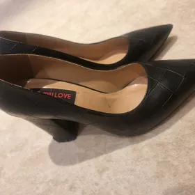 Zenanlar ucin ayakgap