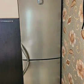 Холодилник LG