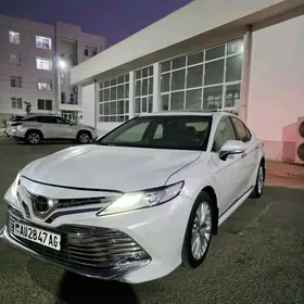Toyota Camry 2020