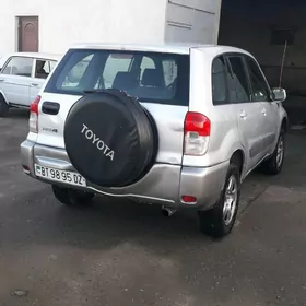 Toyota RAV4 2001