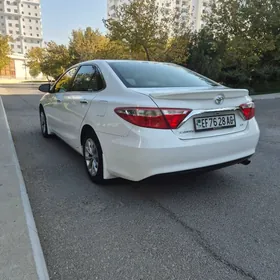 Toyota Camry 2017
