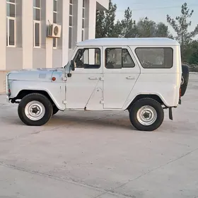 UAZ 469 2001