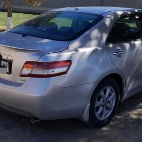 Toyota Camry 2010