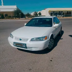 Toyota Camry 1999