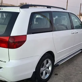 Toyota Sienna 2005