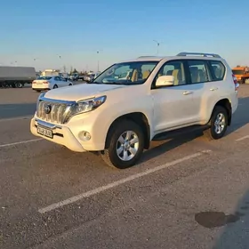 Toyota Land Cruiser Prado 2015