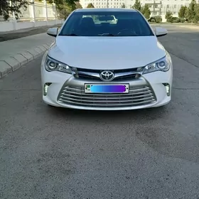 Toyota Camry 2017