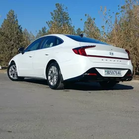Hyundai Sonata 2021