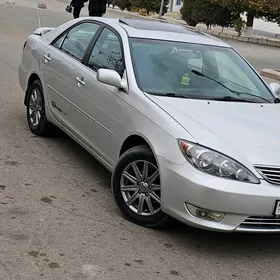 Toyota Camry 2004