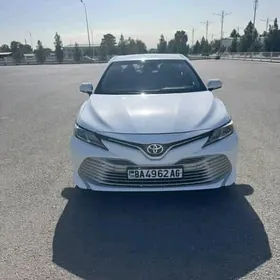 Toyota Camry 2018
