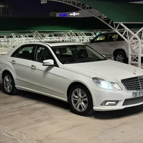 Mercedes-Benz E300 2010
