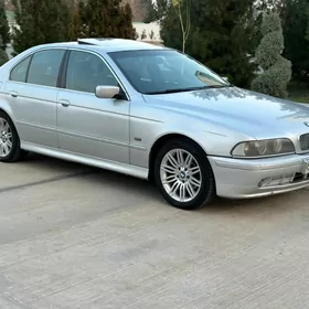 BMW E39 2002