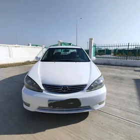 Toyota Camry 2004