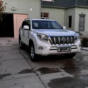 Toyota Land Cruiser 2013