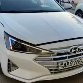 Hyundai Elantra 2020