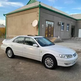 Toyota Camry 2000