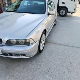 BMW E39 2002