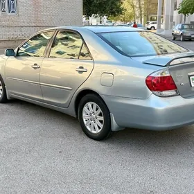 Toyota Camry 2005