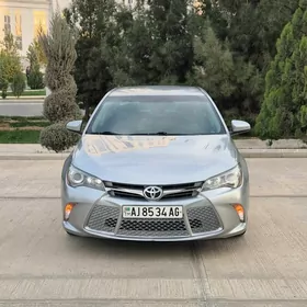 Toyota Camry 2016