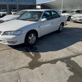 Toyota Camry 1998