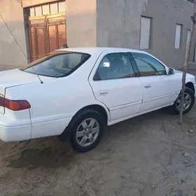 Toyota Camry 1999