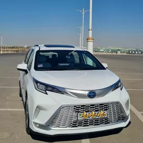 Toyota Sienna 2021