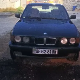 BMW 525 1990